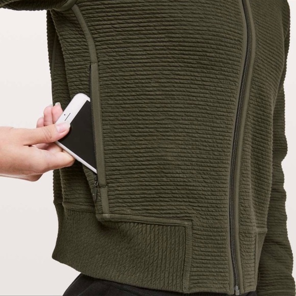 Lululemon On Repeat Bomber Women’s Zip Sweater Jacket Dark Olive Size 4 - Picture 3 of 4